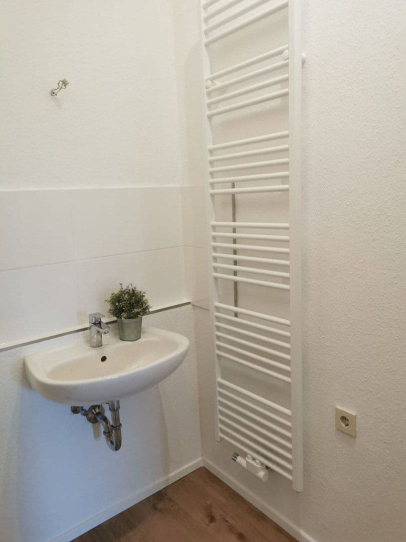 Prenájom bytu 3-izbový 78 m², Offenbach, Hesensko Prenájom bytu 3-izbový 78 m², Offenbach, Hesensko