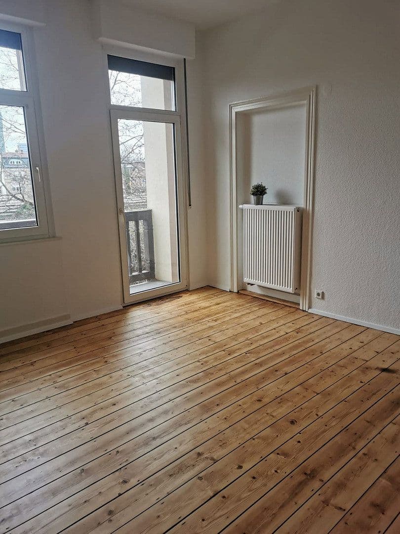 Prenájom bytu 3-izbový 78 m², Offenbach, Hesensko Prenájom bytu 3-izbový 78 m², Offenbach, Hesensko
