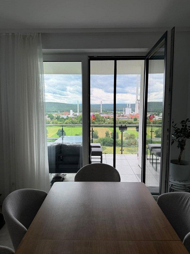 Prenájom bytu 3-izbový 80 m², Obernburg am Main, Bavorsko Prenájom bytu 3-izbový 80 m², Obernburg am Main, Bavorsko
