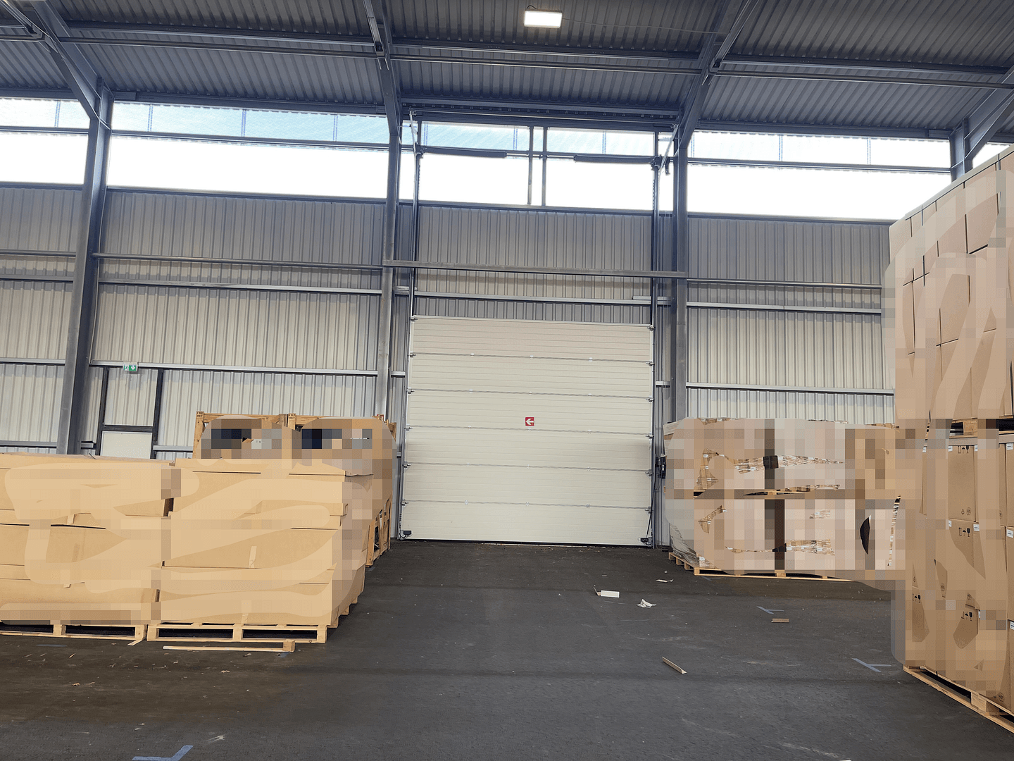 Prenájom nebytového priestoru 1.505 m², Im Gewerbepark 1, Hunderdorf, Bavorsko Prenájom nebytového priestoru 1.505 m², Im Gewerbepark 1, Hunderdorf, Bavorsko