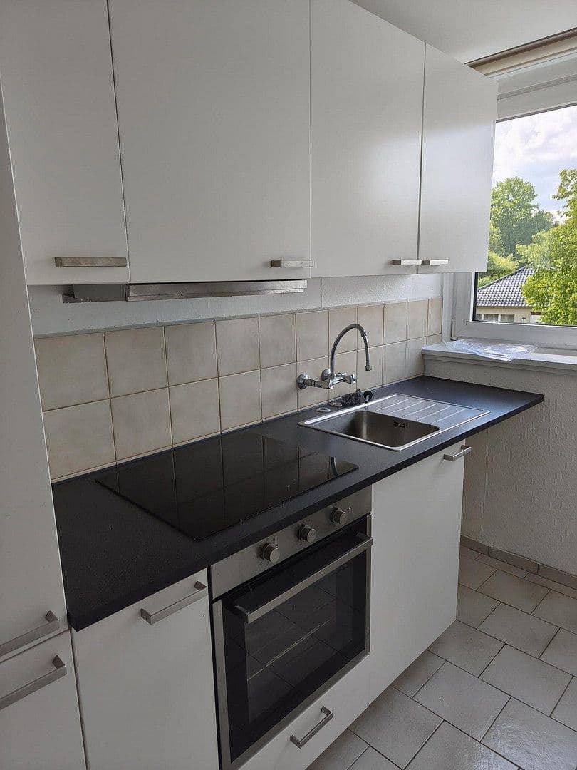 Prenájom bytu 3-izbový 57 m², Paul-Sorge-Straße 92, Hamburg, Hamburg Prenájom bytu 3-izbový 57 m², Paul-Sorge-Straße 92, Hamburg, Hamburg