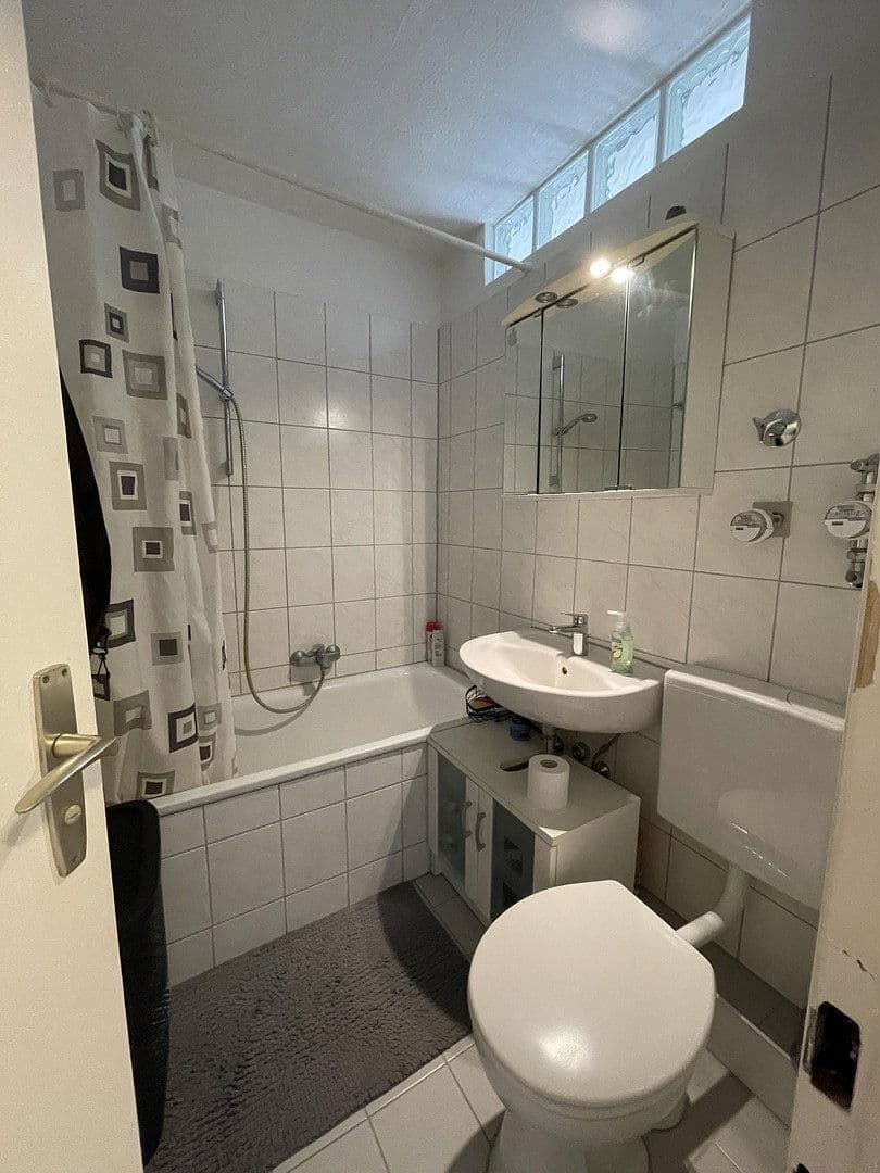 Prenájom bytu 1-izbový 28 m², Obere Weinsteige 66, Stuttgart, Bádensko-Wurttembersko Prenájom bytu 1-izbový 28 m², Obere Weinsteige 66, Stuttgart, Bádensko-Wurttembersko