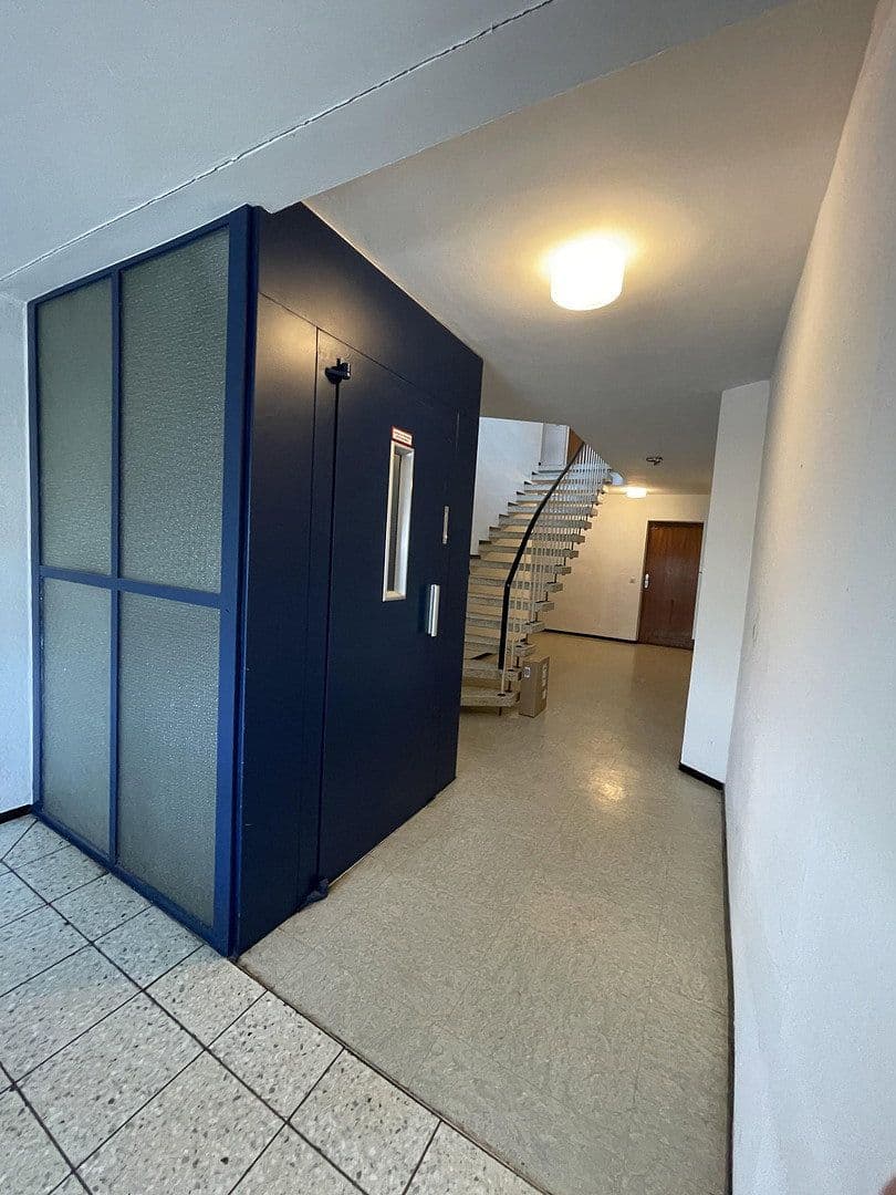 Prenájom bytu 1-izbový 28 m², Obere Weinsteige 66, Stuttgart, Bádensko-Wurttembersko Prenájom bytu 1-izbový 28 m², Obere Weinsteige 66, Stuttgart, Bádensko-Wurttembersko