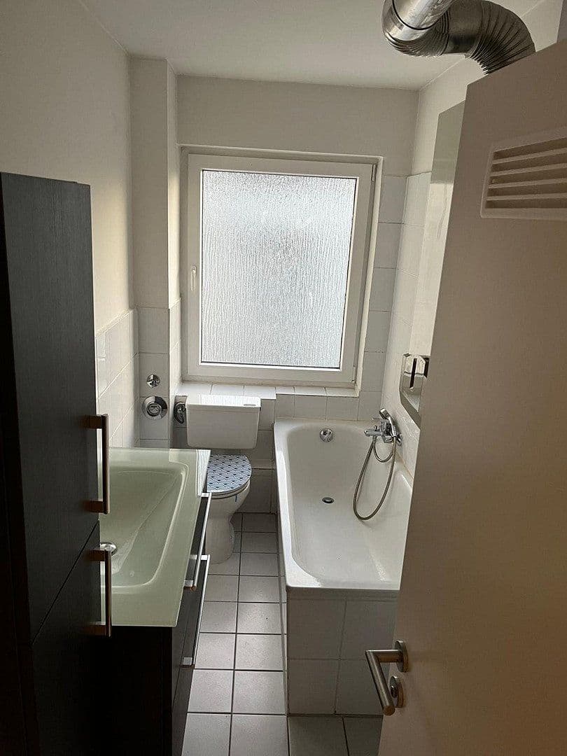 Prenájom bytu 2-izbový 53 m², Hubertusstraße 5, Hannover, Dolné Sasko Prenájom bytu 2-izbový 53 m², Hubertusstraße 5, Hannover, Dolné Sasko