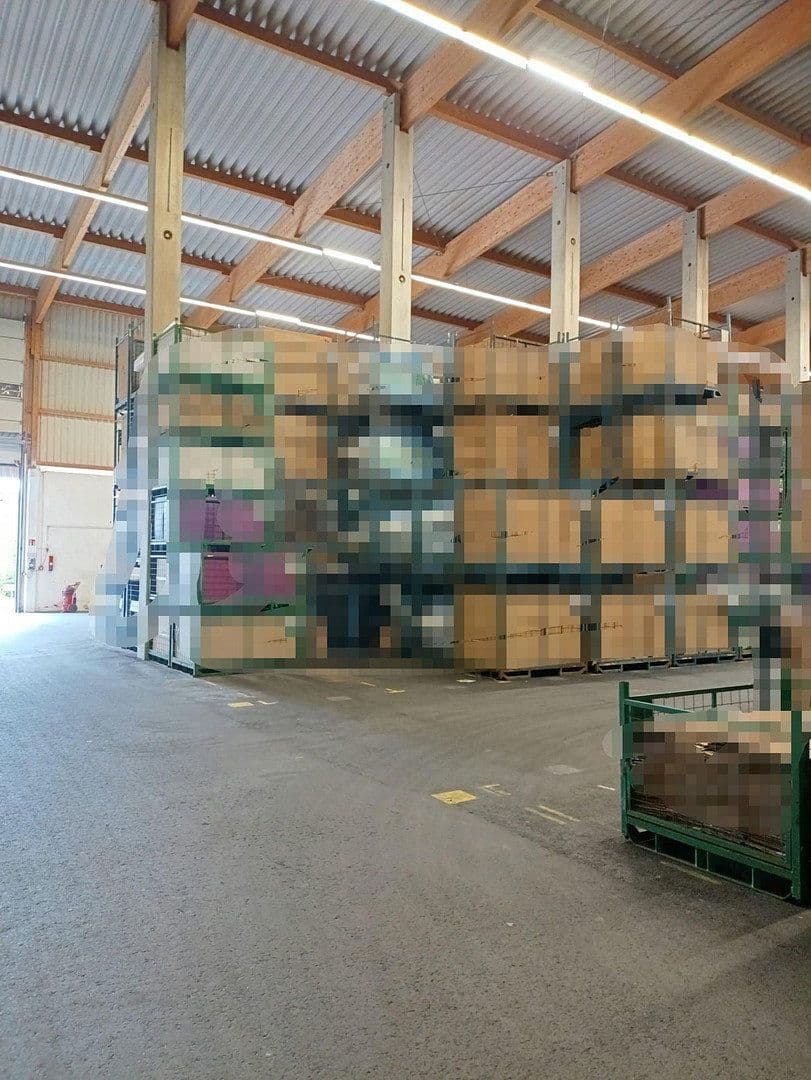 Prenájom nebytového priestoru 7.120 m², Im Gewerbepark 1, Hunderdorf, Bavorsko Prenájom nebytového priestoru 7.120 m², Im Gewerbepark 1, Hunderdorf, Bavorsko
