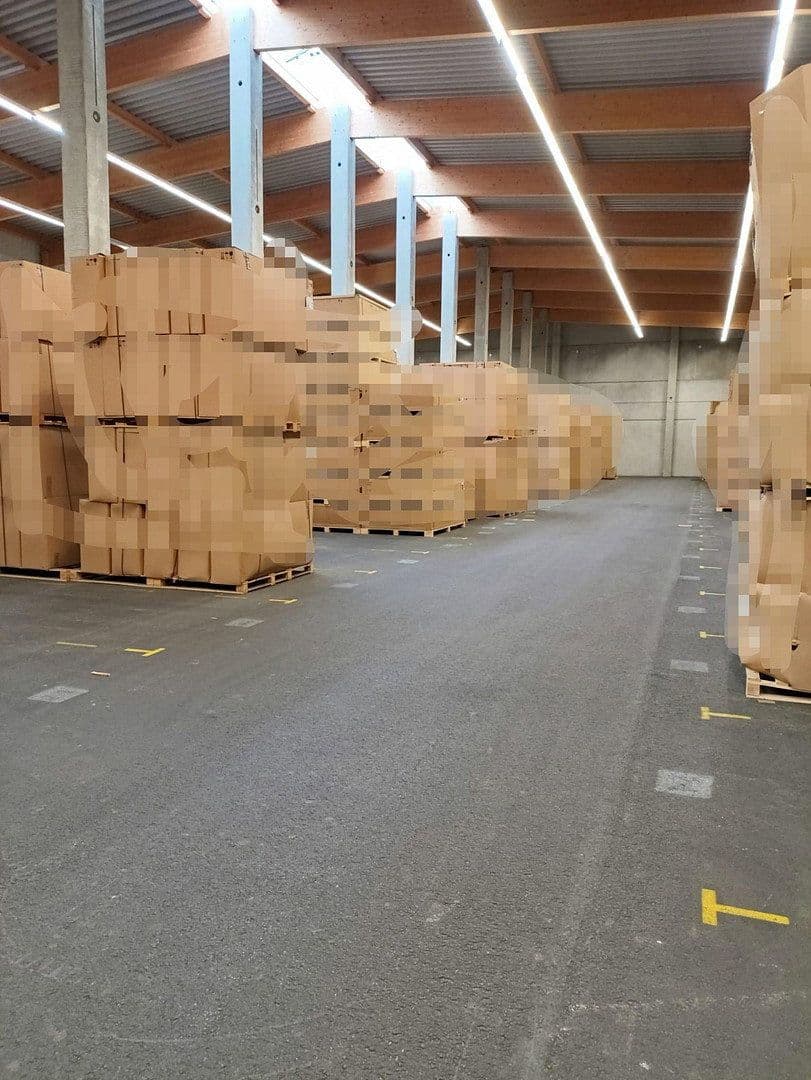 Prenájom nebytového priestoru 7.120 m², Im Gewerbepark 1, Hunderdorf, Bavorsko Prenájom nebytového priestoru 7.120 m², Im Gewerbepark 1, Hunderdorf, Bavorsko