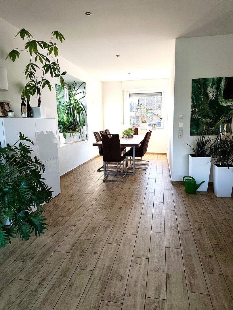Predaj domu 177 m², pozemok 723 m², Langenhagen, Dolné Sasko Predaj domu 177 m², pozemok 723 m², Langenhagen, Dolné Sasko