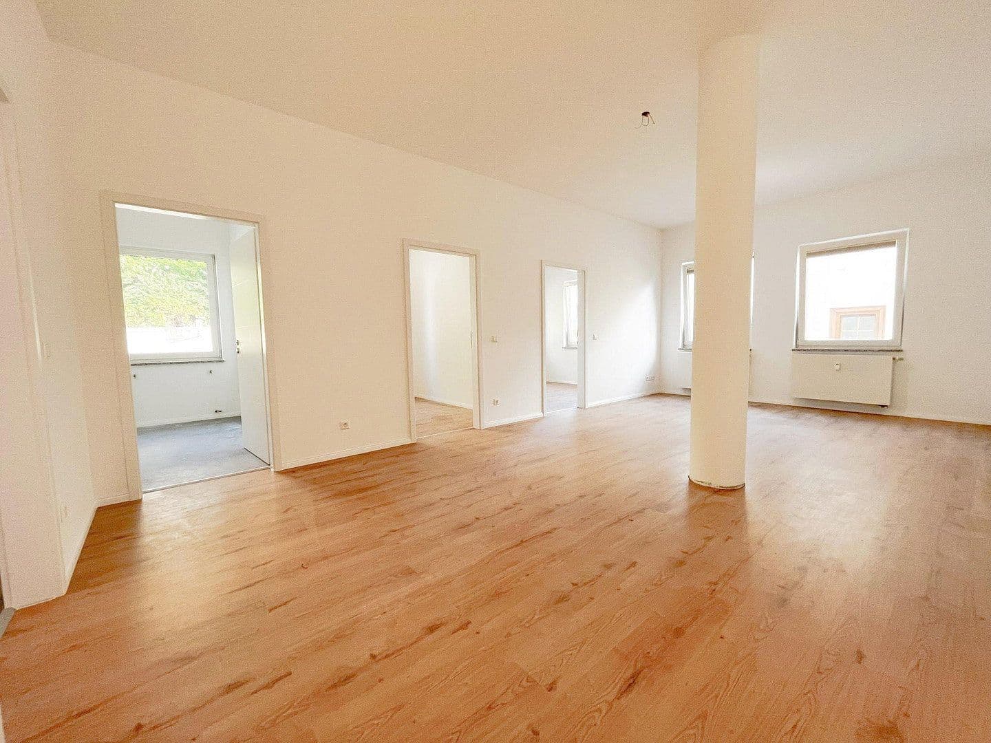 Prenájom bytu 4-izbový 95 m², Ilsfeld, Bádensko-Wurttembersko Prenájom bytu 4-izbový 95 m², Ilsfeld, Bádensko-Wurttembersko
