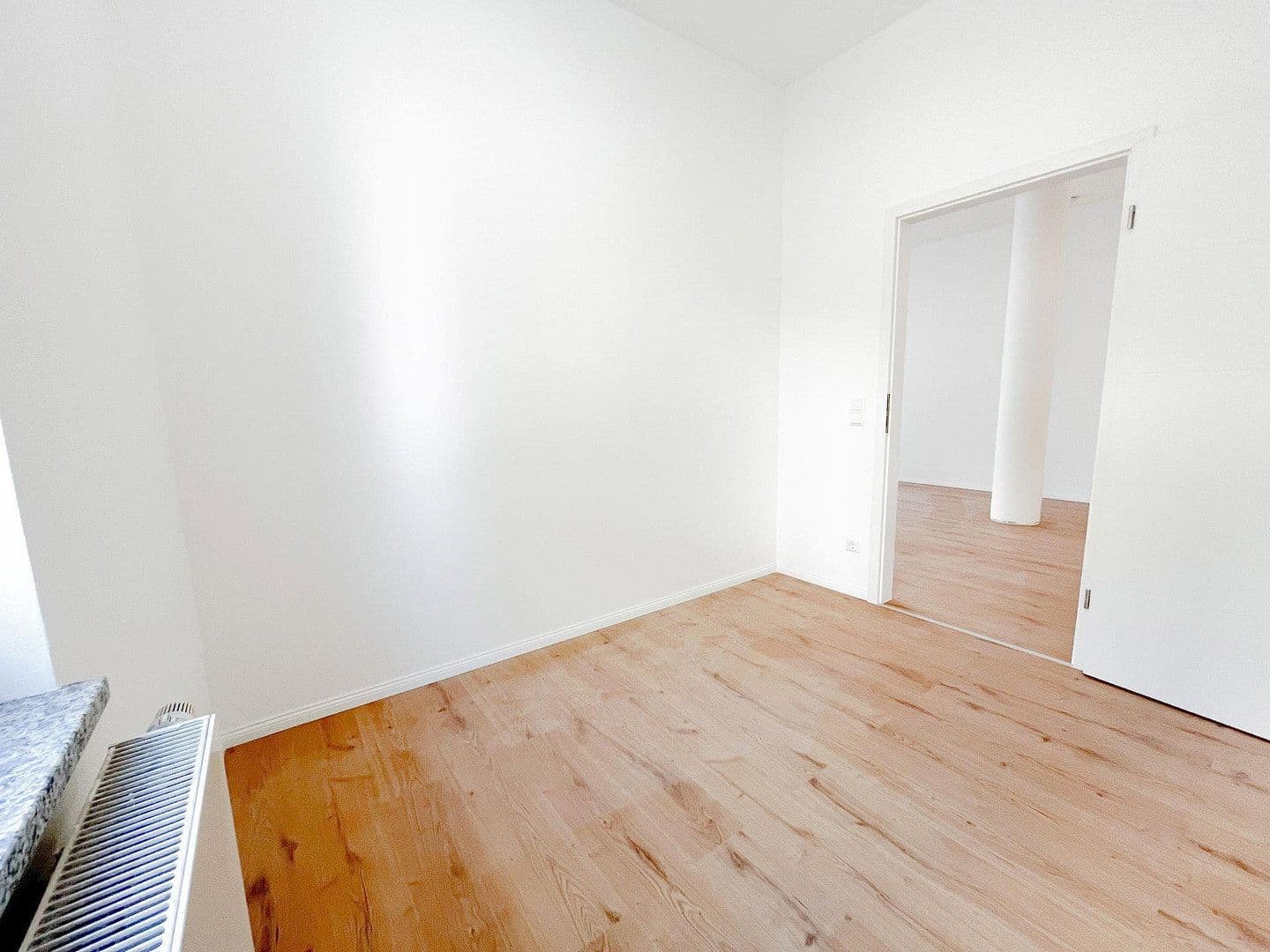 Prenájom bytu 4-izbový 95 m², Ilsfeld, Bádensko-Wurttembersko Prenájom bytu 4-izbový 95 m², Ilsfeld, Bádensko-Wurttembersko