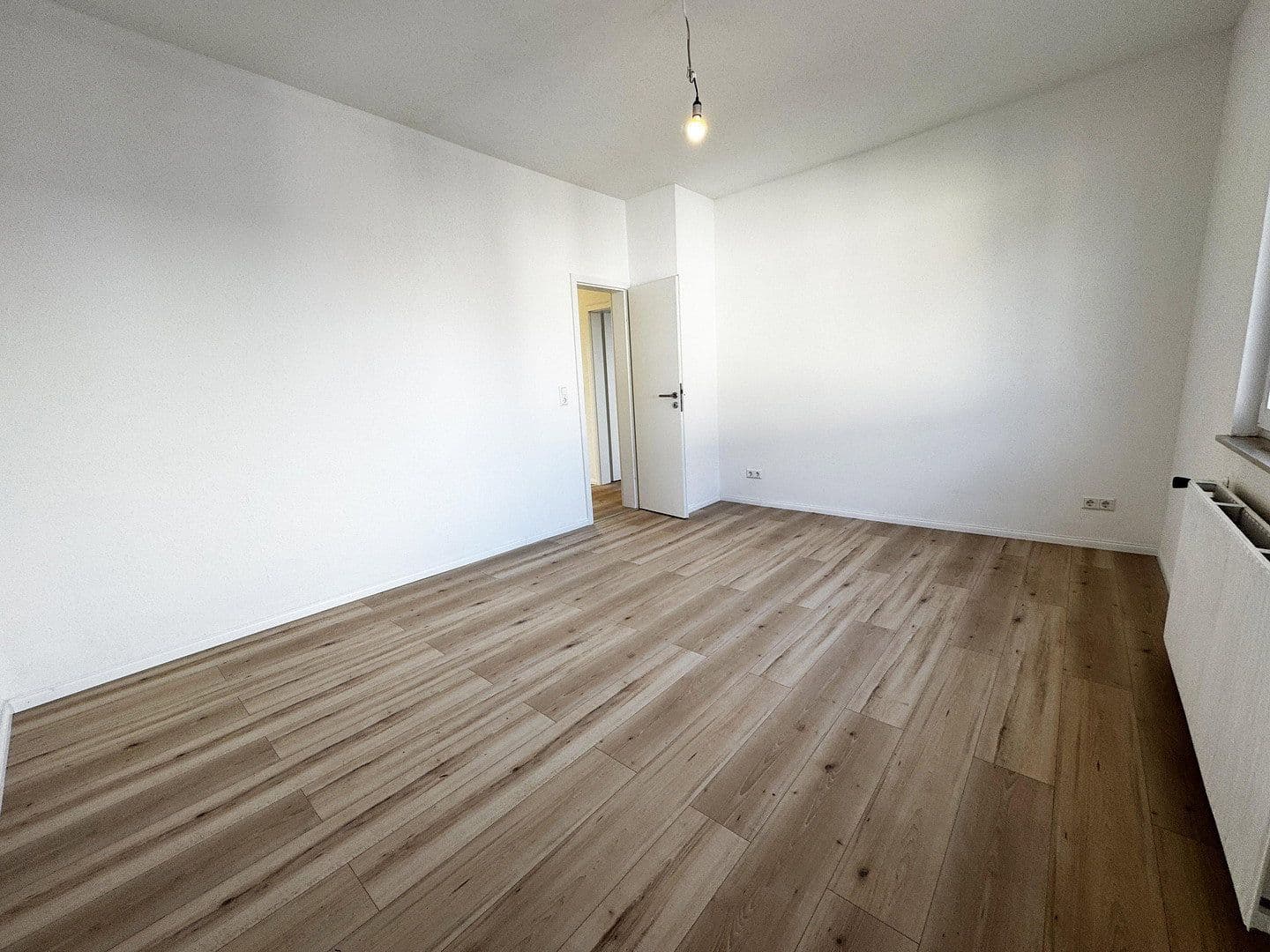 Prenájom bytu 4-izbový 83 m², Heilbronn, Bádensko-Wurttembersko Prenájom bytu 4-izbový 83 m², Heilbronn, Bádensko-Wurttembersko