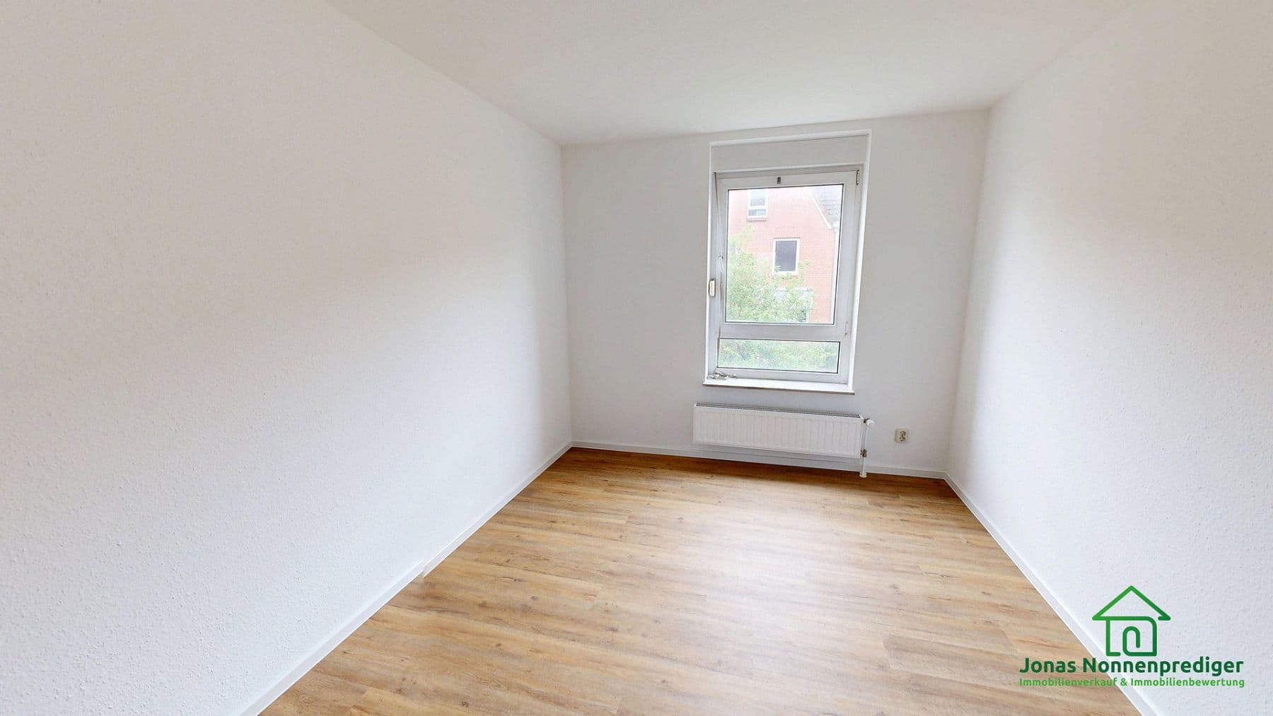 Predaj domu 151 m², pozemok 227 m², Nedderfeld 112, Schwerin, Meklenbursko-Predpomoransko Predaj domu 151 m², pozemok 227 m², Nedderfeld 112, Schwerin, Meklenbursko-Predpomoransko