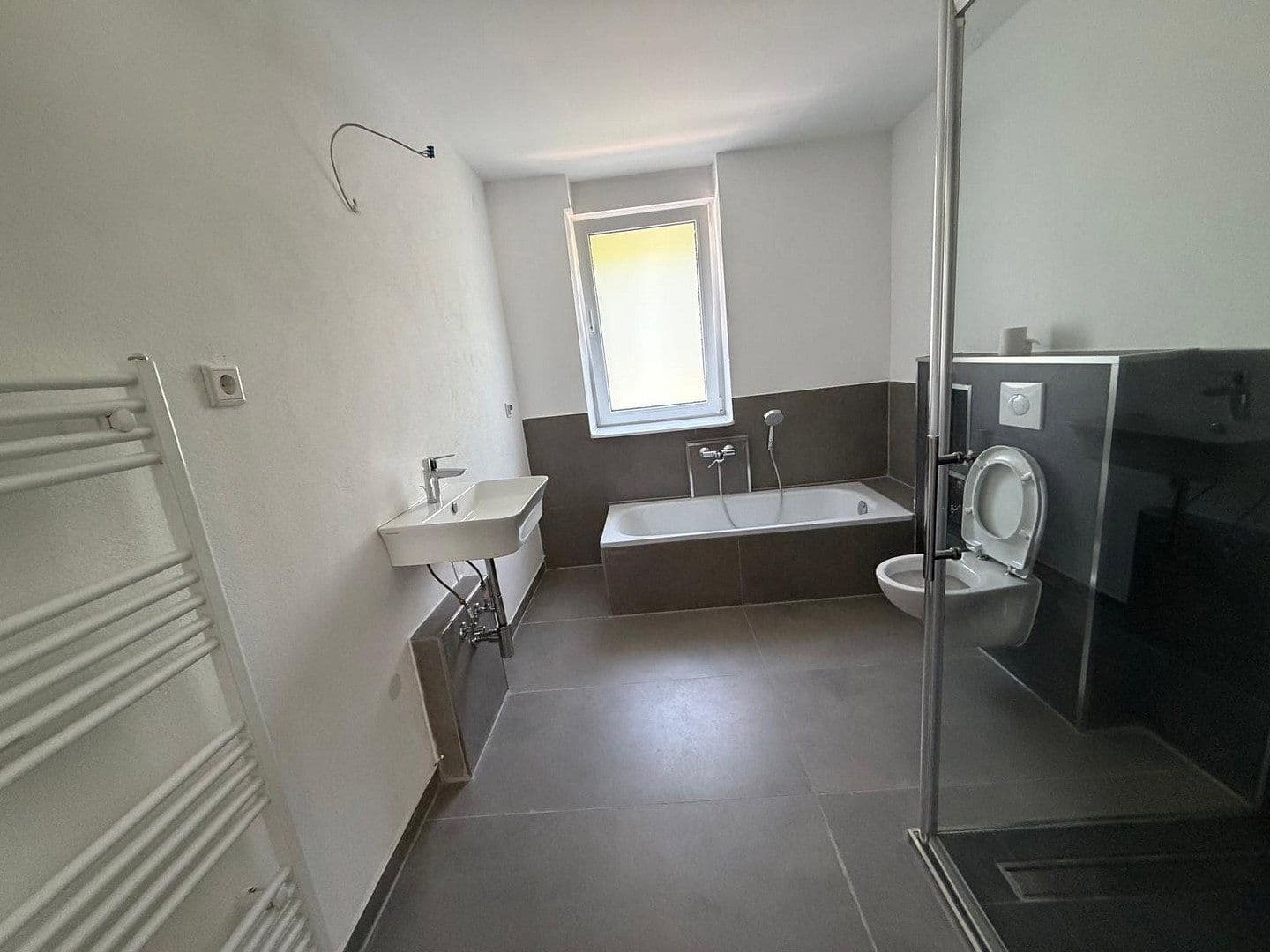 Prenájom bytu 3-izbový 109 m², Bochum, Severné Porýnie - Westfálsko Prenájom bytu 3-izbový 109 m², Bochum, Severné Porýnie - Westfálsko