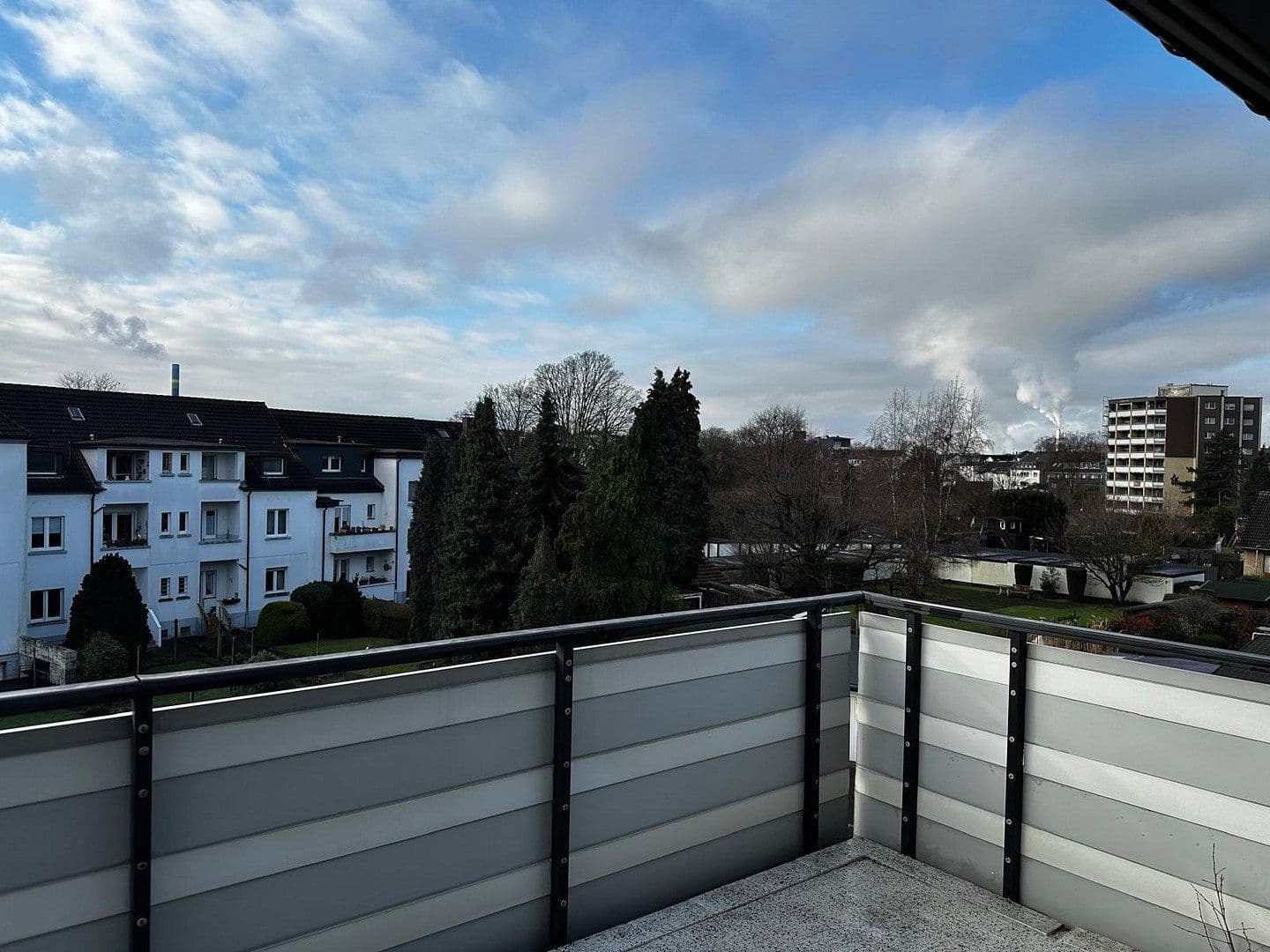 Predaj bytu 4-izbový 107 m², Oberhausen, Severné Porýnie - Westfálsko Predaj bytu 4-izbový 107 m², Oberhausen, Severné Porýnie - Westfálsko