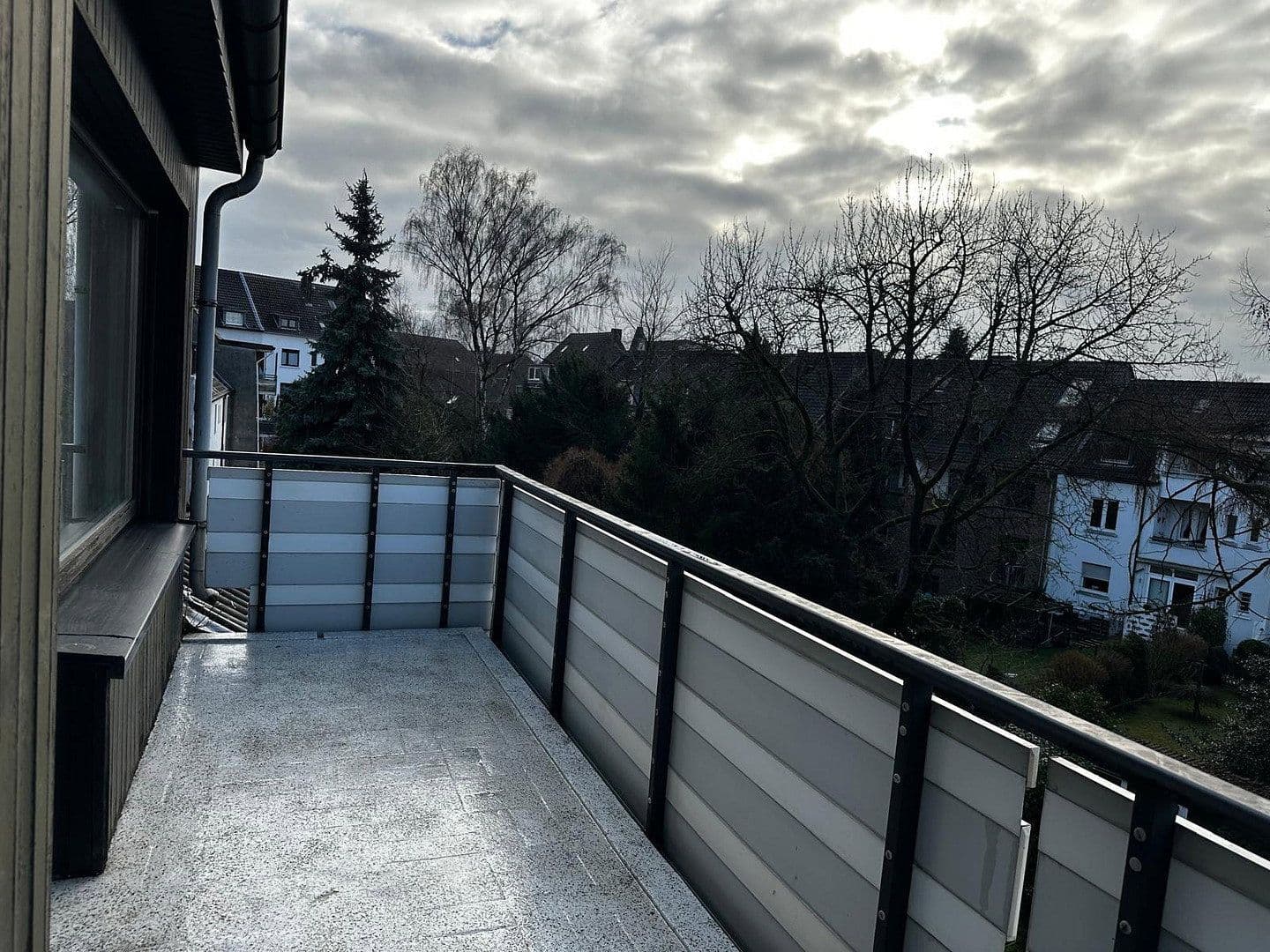 Predaj bytu 4-izbový 107 m², Oberhausen, Severné Porýnie - Westfálsko Predaj bytu 4-izbový 107 m², Oberhausen, Severné Porýnie - Westfálsko