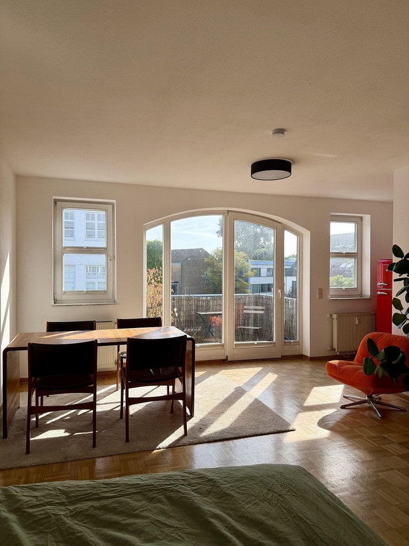 Predaj bytu 1-izbový 33 m², Rosmarinstr. 22, Düsseldorf, Severné Porýnie - Westfálsko Predaj bytu 1-izbový 33 m², Rosmarinstr. 22, Düsseldorf, Severné Porýnie - Westfálsko