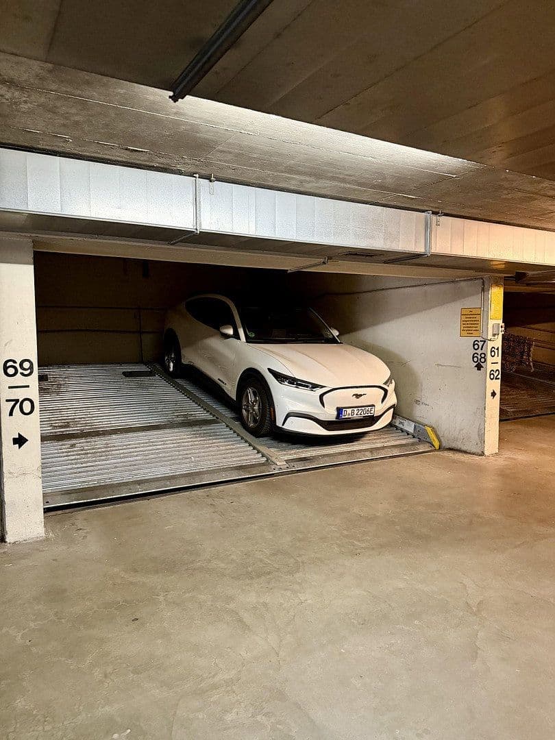 Predaj bytu 1-izbový 33 m², Rosmarinstr. 22, Düsseldorf, Severné Porýnie - Westfálsko Predaj bytu 1-izbový 33 m², Rosmarinstr. 22, Düsseldorf, Severné Porýnie - Westfálsko