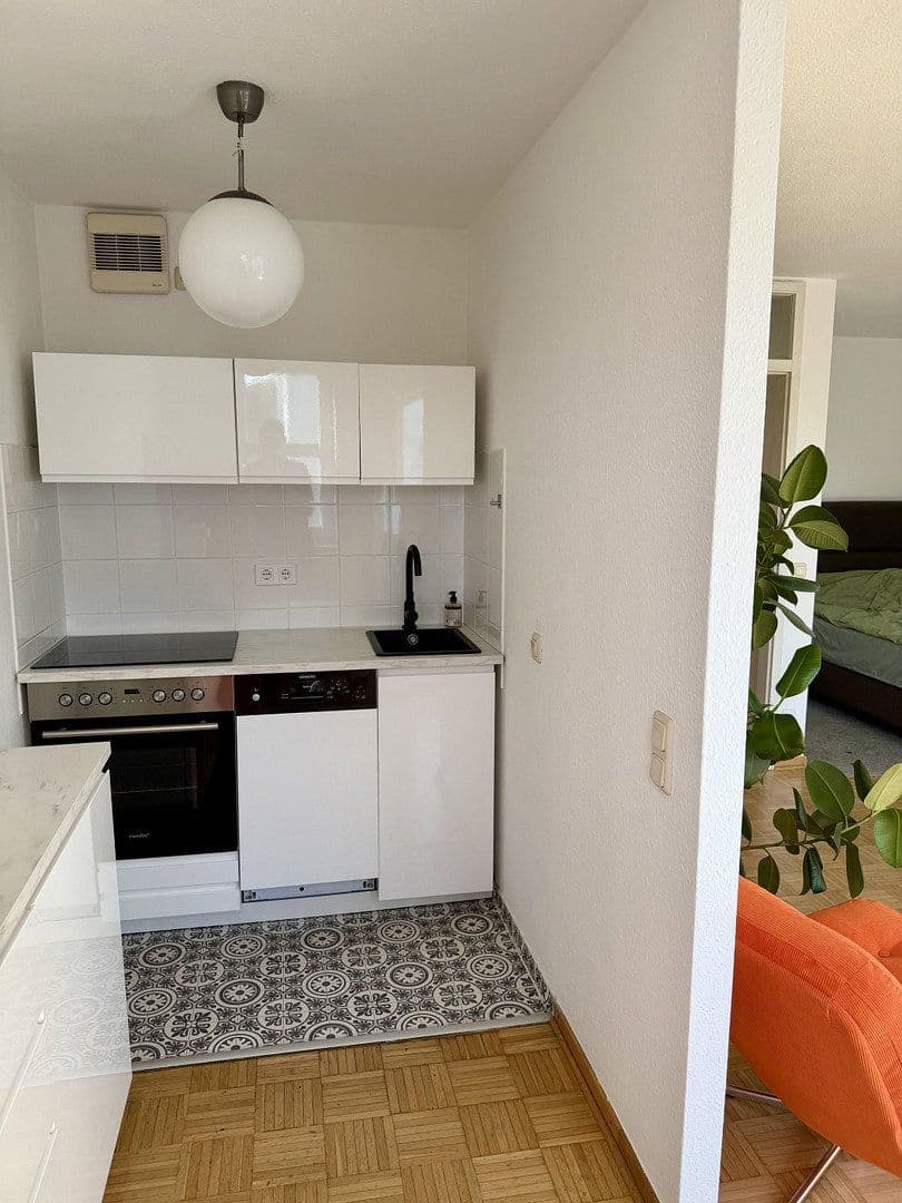 Predaj bytu 1-izbový 33 m², Rosmarinstr. 22, Düsseldorf, Severné Porýnie - Westfálsko Predaj bytu 1-izbový 33 m², Rosmarinstr. 22, Düsseldorf, Severné Porýnie - Westfálsko