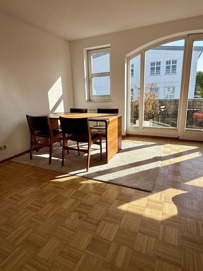 Predaj bytu 1-izbový 33 m², Rosmarinstr. 22, Düsseldorf, Severné Porýnie - Westfálsko Predaj bytu 1-izbový 33 m², Rosmarinstr. 22, Düsseldorf, Severné Porýnie - Westfálsko