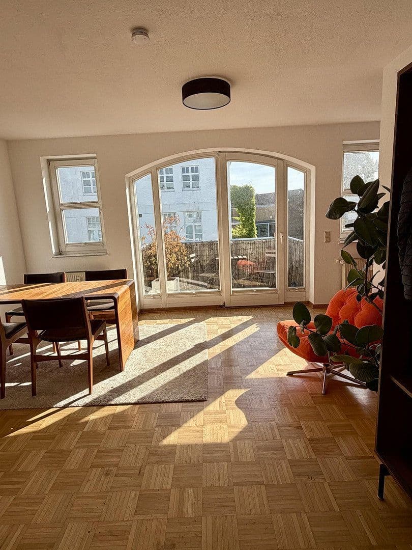 Predaj bytu 1-izbový 33 m², Rosmarinstr. 22, Düsseldorf, Severné Porýnie - Westfálsko Predaj bytu 1-izbový 33 m², Rosmarinstr. 22, Düsseldorf, Severné Porýnie - Westfálsko