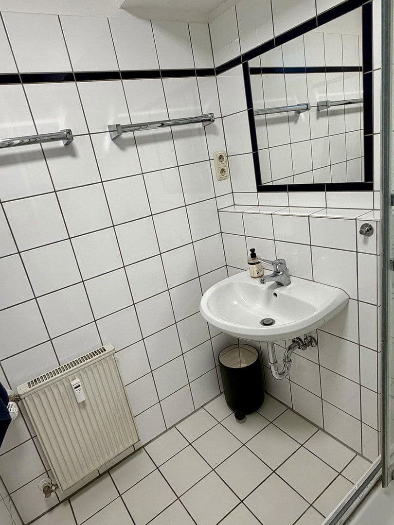 Predaj bytu 1-izbový 33 m², Rosmarinstr. 22, Düsseldorf, Severné Porýnie - Westfálsko Predaj bytu 1-izbový 33 m², Rosmarinstr. 22, Düsseldorf, Severné Porýnie - Westfálsko