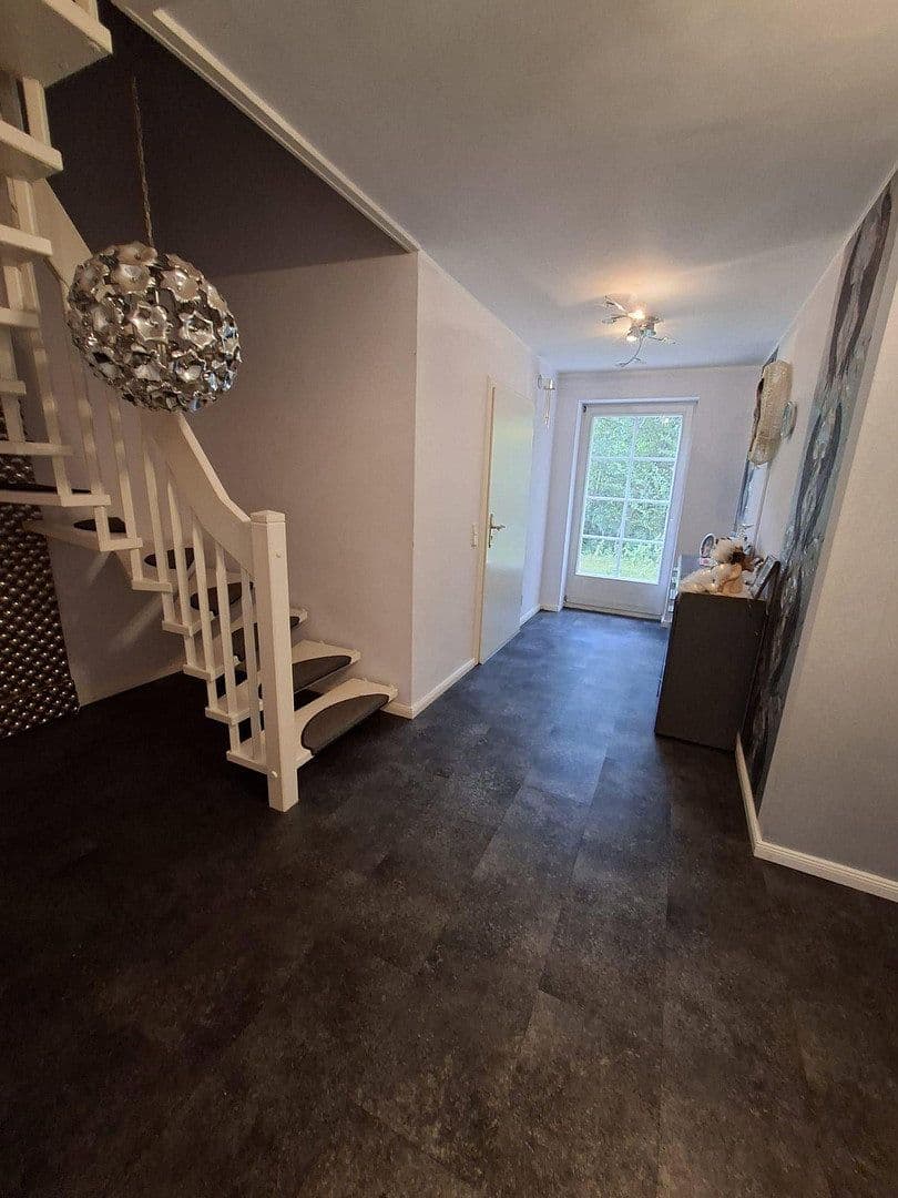 Predaj domu 282 m², pozemok 1.914 m², Handeloh, Dolné Sasko Predaj domu 282 m², pozemok 1.914 m², Handeloh, Dolné Sasko