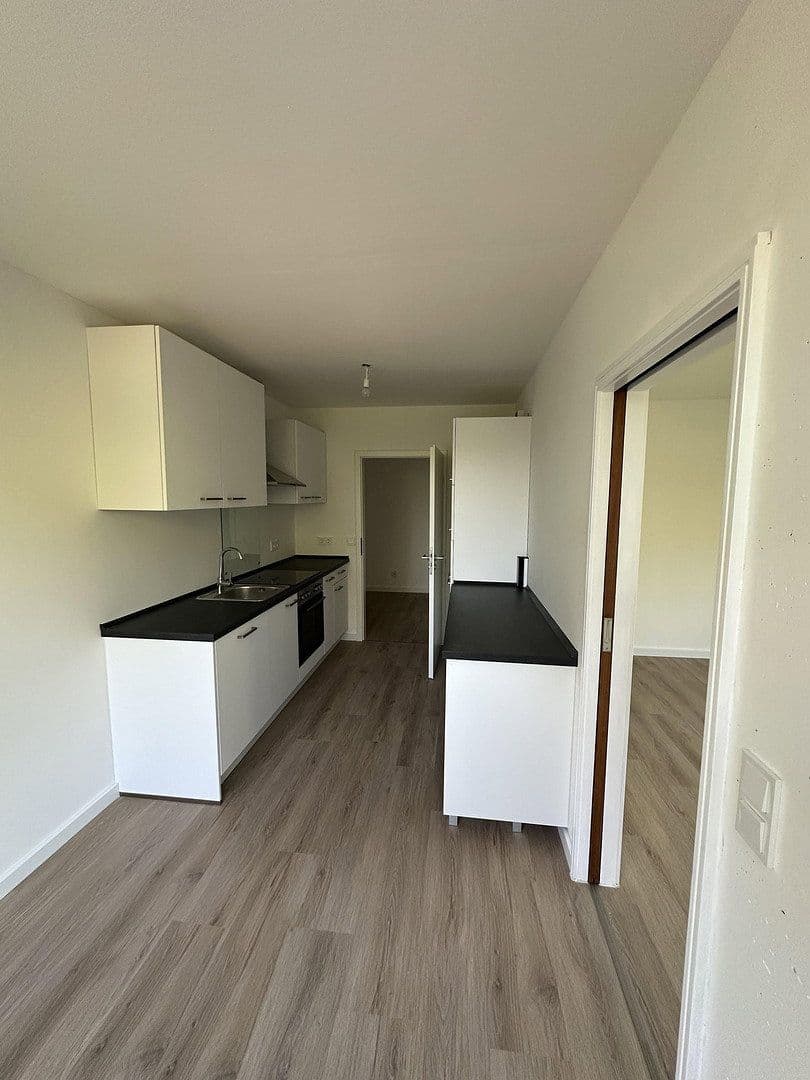 Prenájom bytu 3-izbový 81 m², Eisenacher Straße 4, Koblenz, Porýnie-Falcko Prenájom bytu 3-izbový 81 m², Eisenacher Straße 4, Koblenz, Porýnie-Falcko