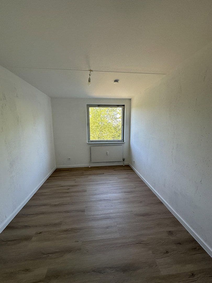 Prenájom bytu 3-izbový 81 m², Eisenacher Straße 4, Koblenz, Porýnie-Falcko Prenájom bytu 3-izbový 81 m², Eisenacher Straße 4, Koblenz, Porýnie-Falcko