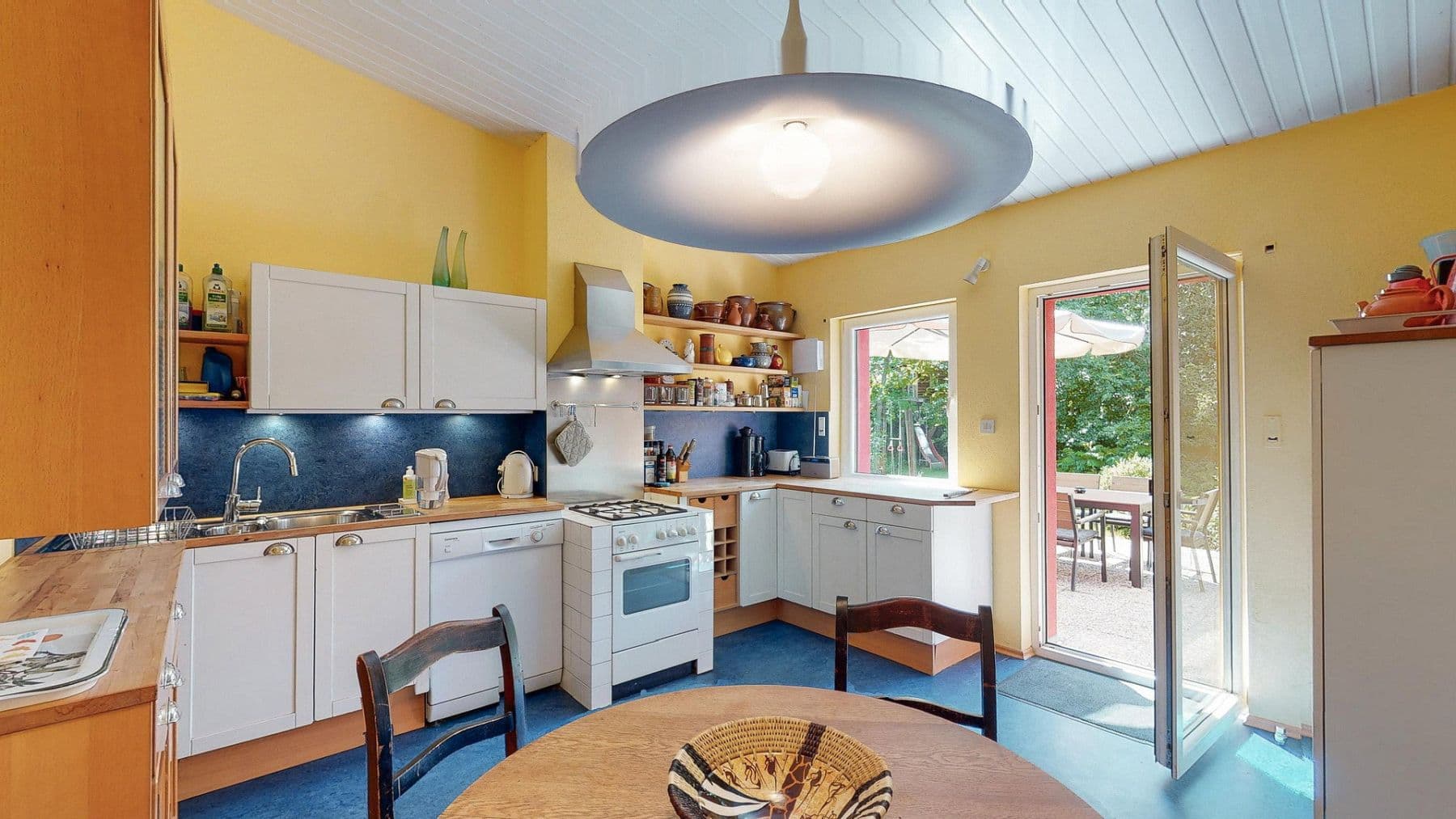 Predaj domu 291 m², pozemok 2.464 m², Daimlerstr. 14, Taunusstein, Hesensko Predaj domu 291 m², pozemok 2.464 m², Daimlerstr. 14, Taunusstein, Hesensko