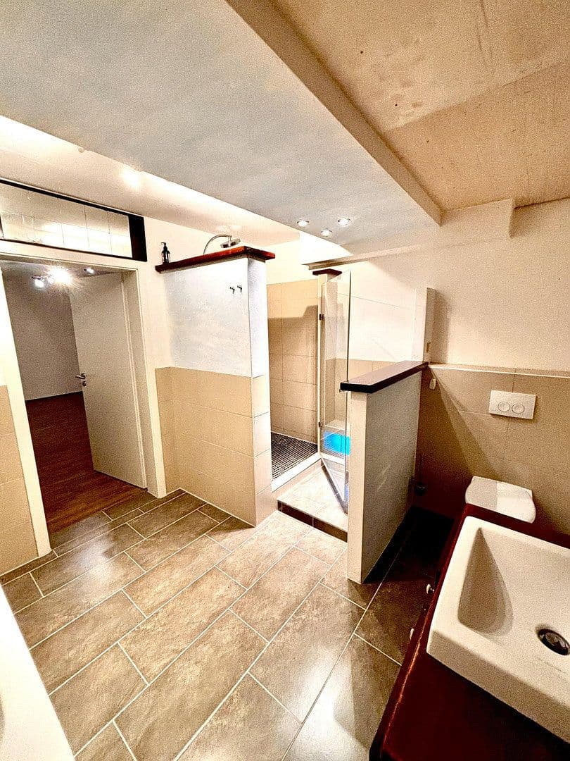 Predaj domu 273 m², pozemok 655 m², Alfred-Nobel-Ring 14, Einbeck, Dolné Sasko Predaj domu 273 m², pozemok 655 m², Alfred-Nobel-Ring 14, Einbeck, Dolné Sasko