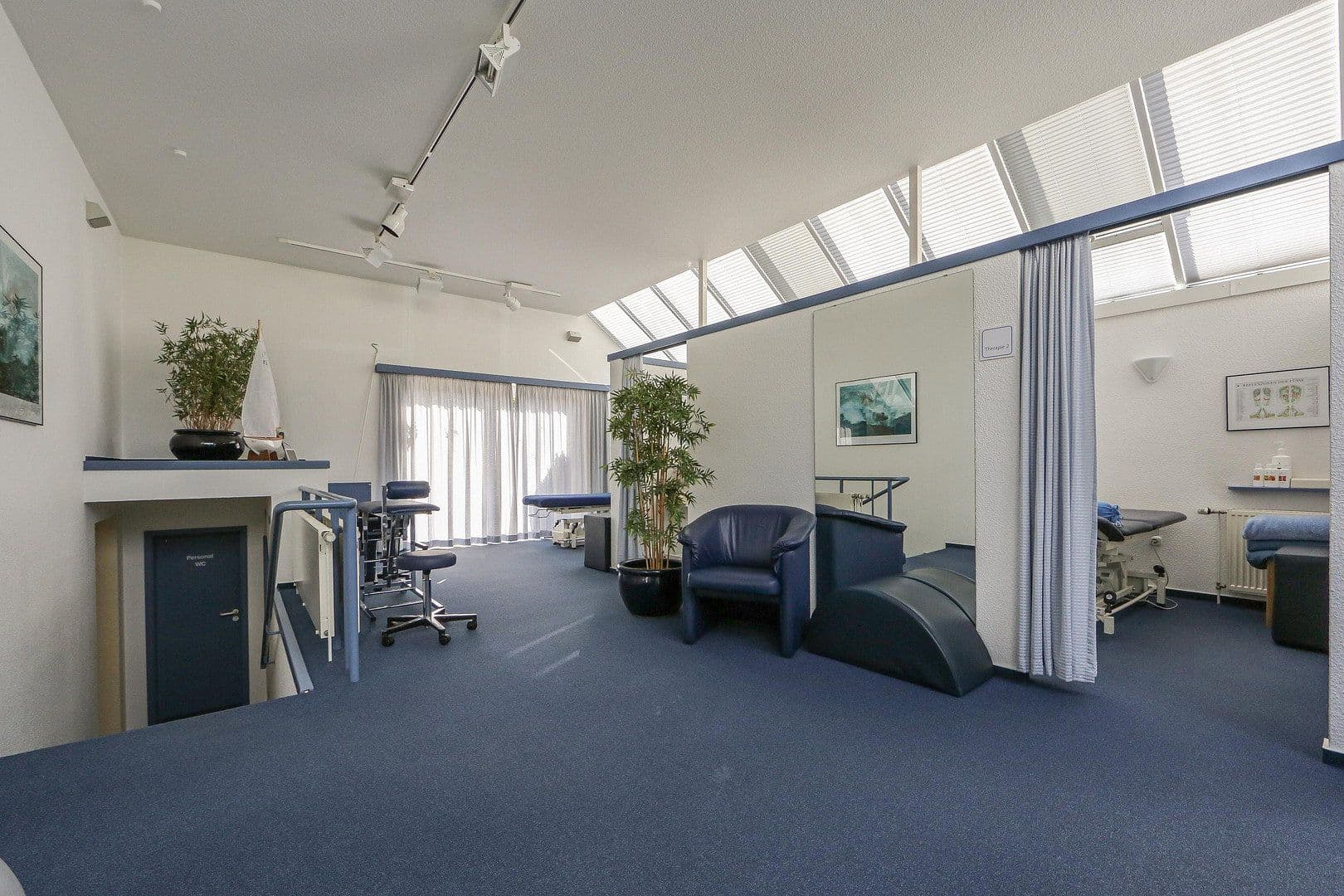 Predaj domu 585 m², pozemok 1.000 m², Helpsen, Dolné Sasko Predaj domu 585 m², pozemok 1.000 m², Helpsen, Dolné Sasko