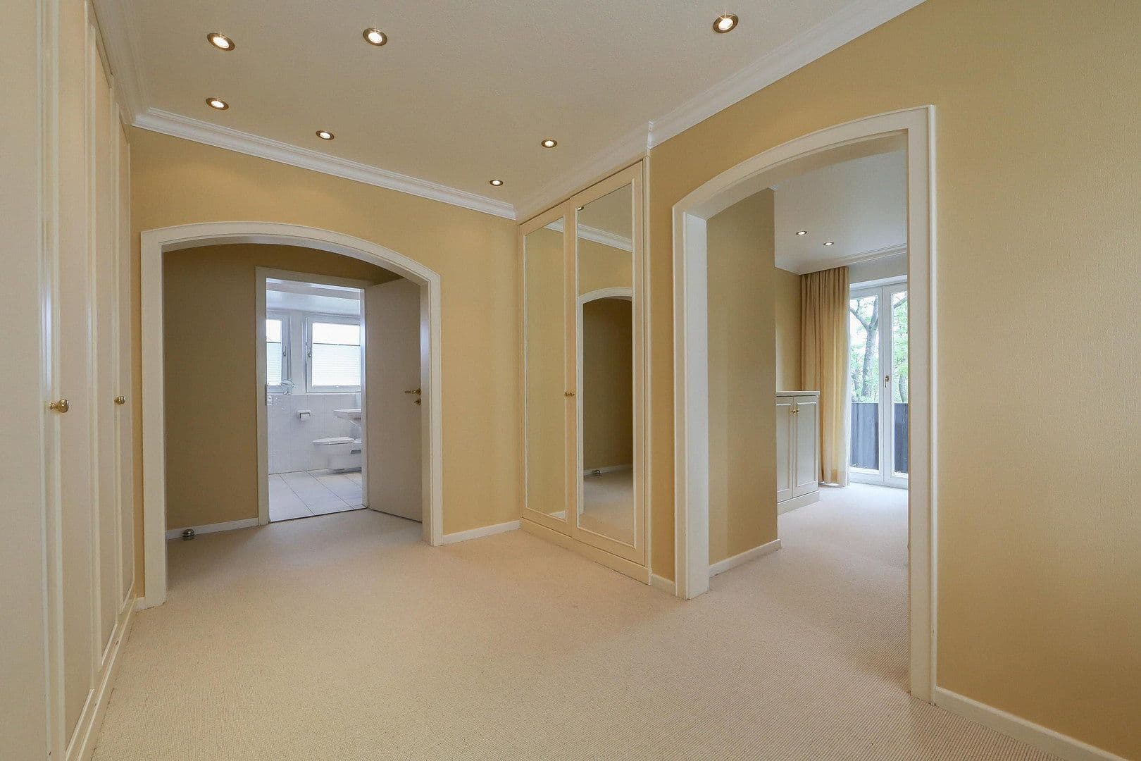 Predaj domu 585 m², pozemok 1.000 m², Helpsen, Dolné Sasko Predaj domu 585 m², pozemok 1.000 m², Helpsen, Dolné Sasko