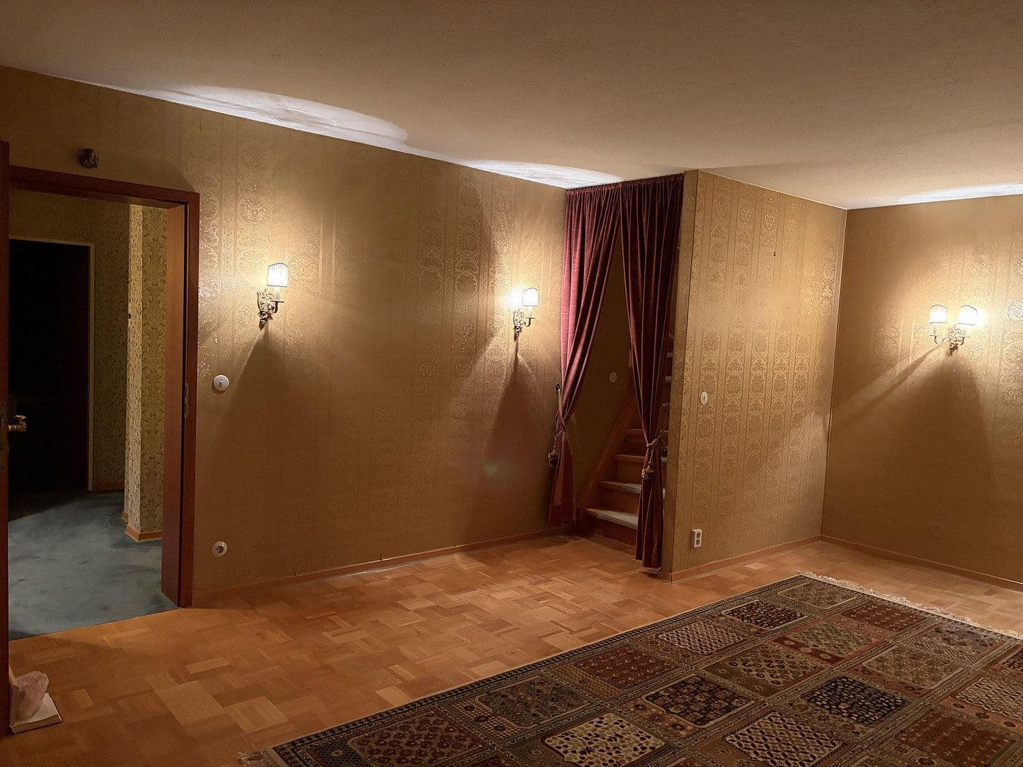 Predaj domu 120 m², pozemok 233 m², Ditzingen, Bádensko-Wurttembersko Predaj domu 120 m², pozemok 233 m², Ditzingen, Bádensko-Wurttembersko