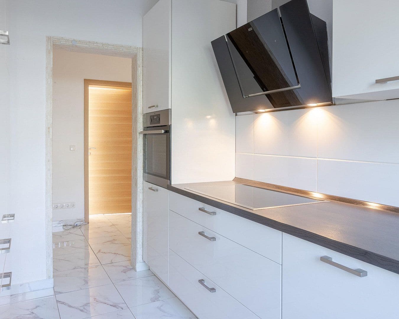 Prenájom bytu 3-izbový 70 m², Mönchengladbach, Severné Porýnie - Westfálsko Prenájom bytu 3-izbový 70 m², Mönchengladbach, Severné Porýnie - Westfálsko