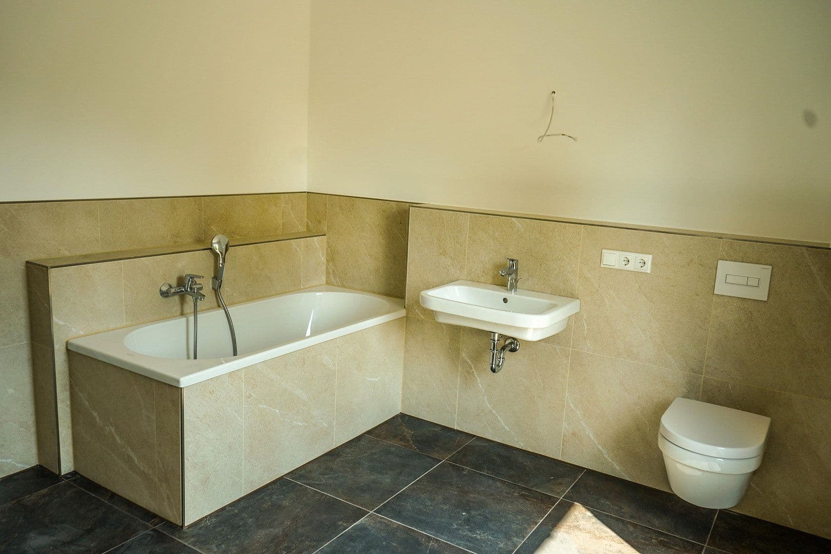 Predaj domu 150 m², pozemok 402 m², Humboldtallee 41, Falkensee, Brandenbursko Predaj domu 150 m², pozemok 402 m², Humboldtallee 41, Falkensee, Brandenbursko