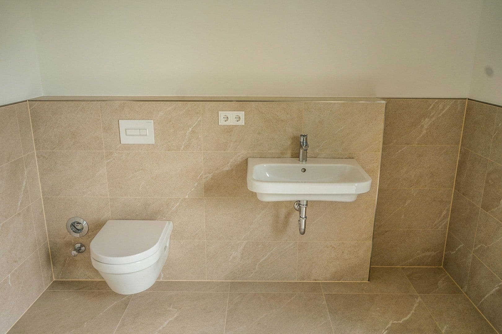 Predaj domu 150 m², pozemok 402 m², Humboldtallee 41, Falkensee, Brandenbursko Predaj domu 150 m², pozemok 402 m², Humboldtallee 41, Falkensee, Brandenbursko