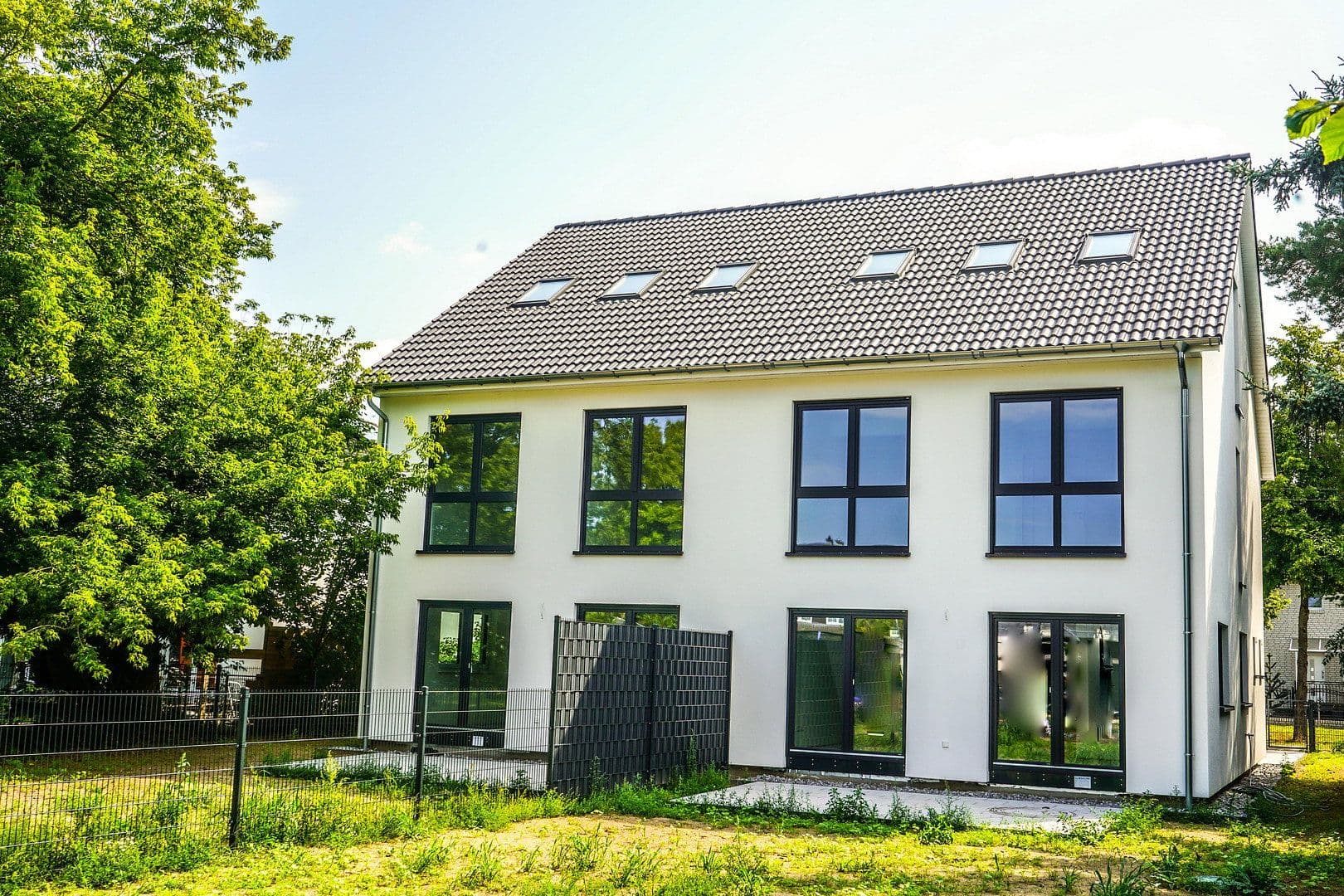 Predaj domu 150 m², pozemok 402 m², Humboldtallee 41, Falkensee, Brandenbursko Predaj domu 150 m², pozemok 402 m², Humboldtallee 41, Falkensee, Brandenbursko