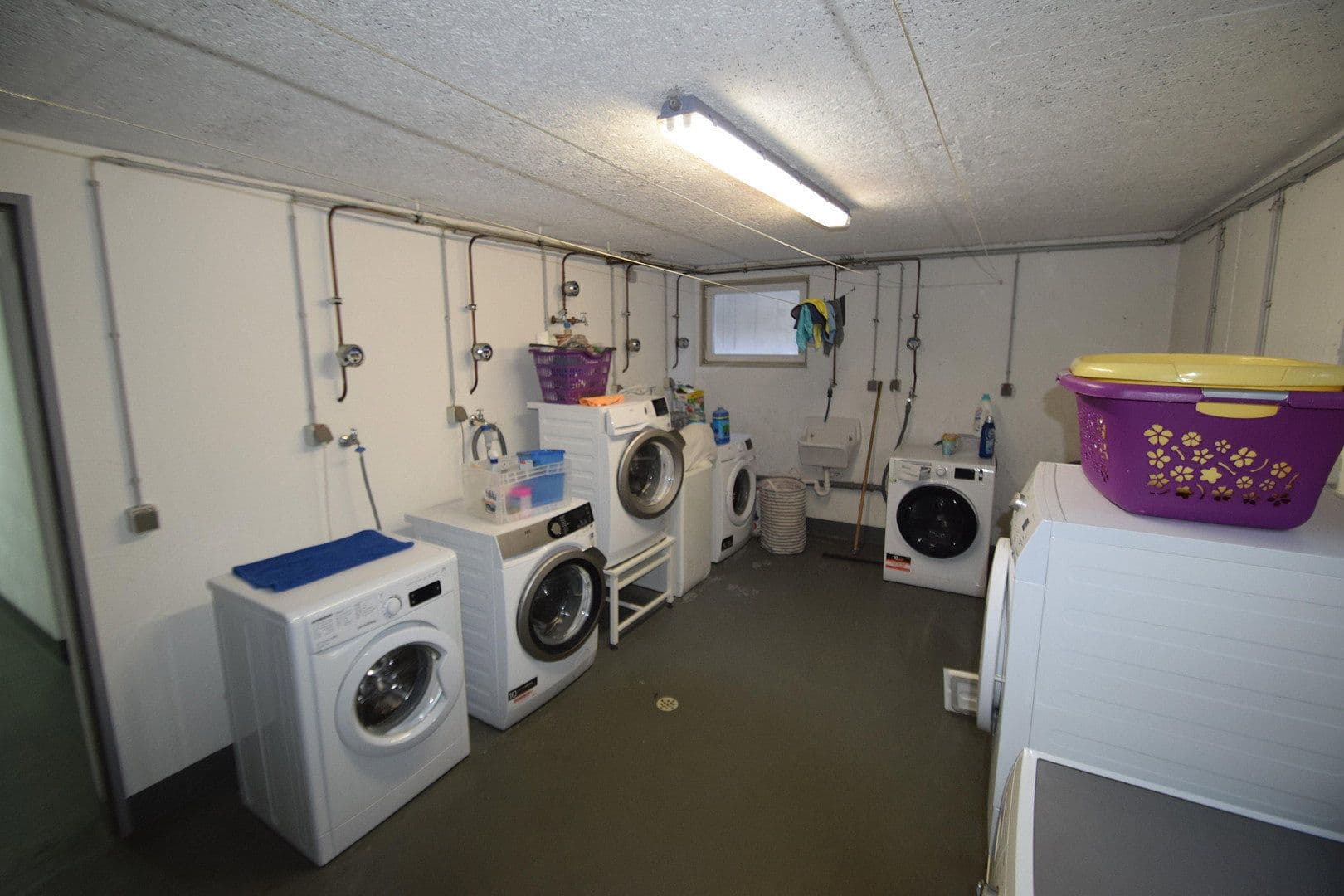 Predaj bytu 3-izbový 134 m², Meisenweg 2, Bad Neuenahr-Ahrweiler, Porýnie-Falcko Predaj bytu 3-izbový 134 m², Meisenweg 2, Bad Neuenahr-Ahrweiler, Porýnie-Falcko