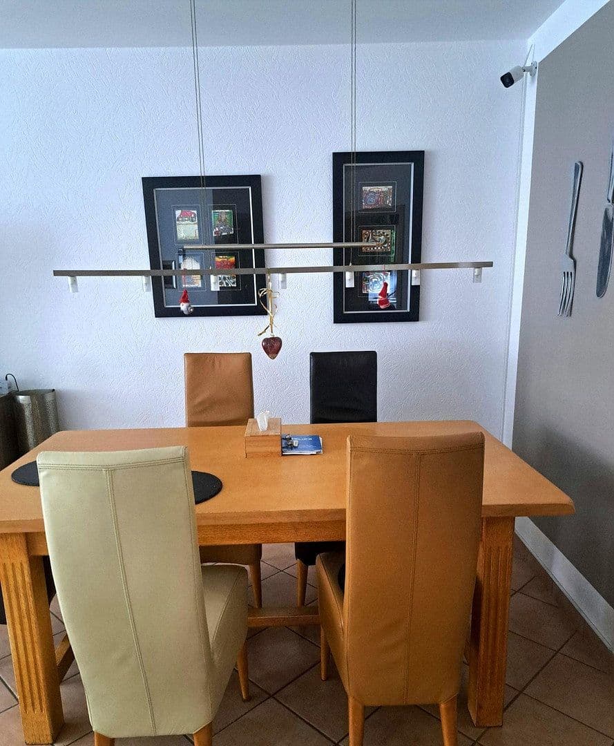 Predaj bytu 2-izbový 75 m², Oberhausen, Severné Porýnie - Westfálsko Predaj bytu 2-izbový 75 m², Oberhausen, Severné Porýnie - Westfálsko