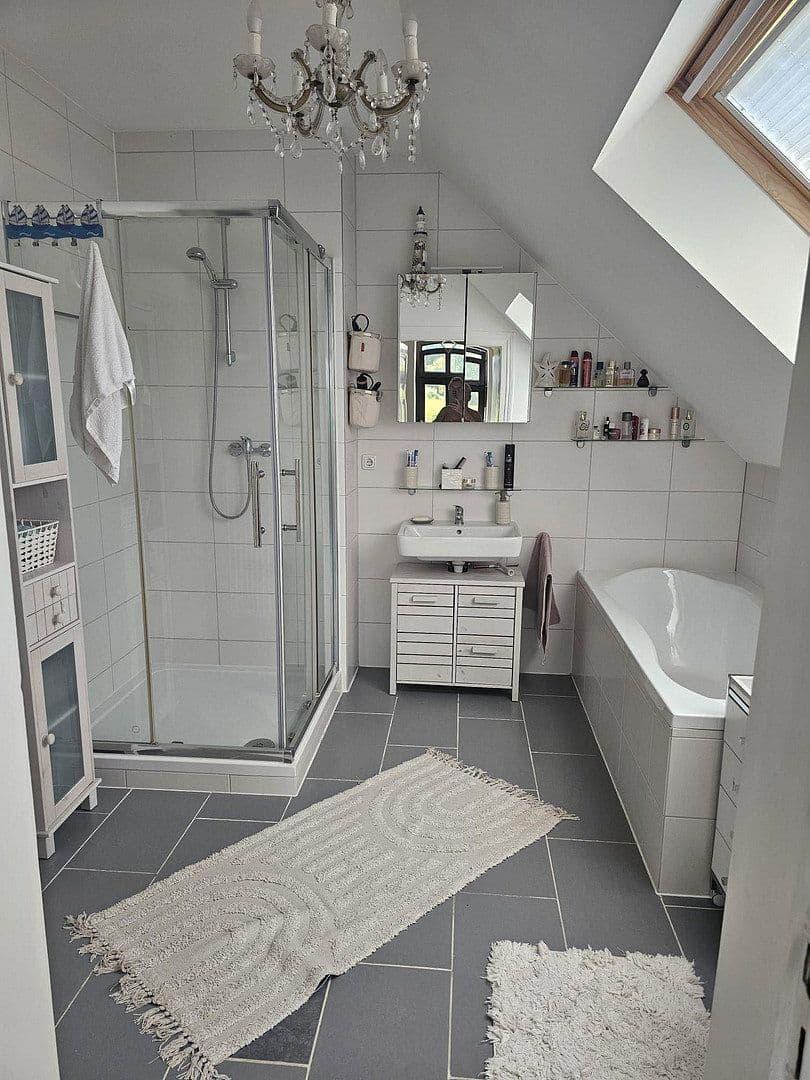 Prenájom domu 250 m², pozemok 2.000 m², Borgholzhausen, Severné Porýnie - Westfálsko Prenájom domu 250 m², pozemok 2.000 m², Borgholzhausen, Severné Porýnie - Westfálsko