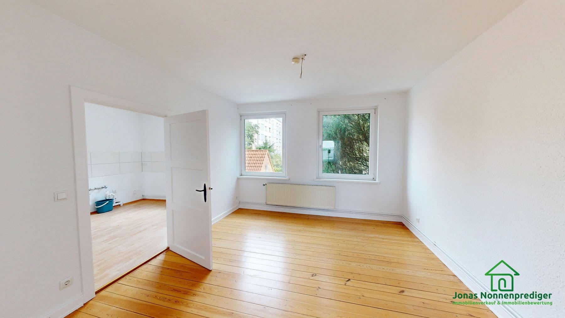 Predaj domu 296 m², pozemok 964 m², Gadebuscher Straße 136, Schwerin, Meklenbursko-Predpomoransko Predaj domu 296 m², pozemok 964 m², Gadebuscher Straße 136, Schwerin, Meklenbursko-Predpomoransko