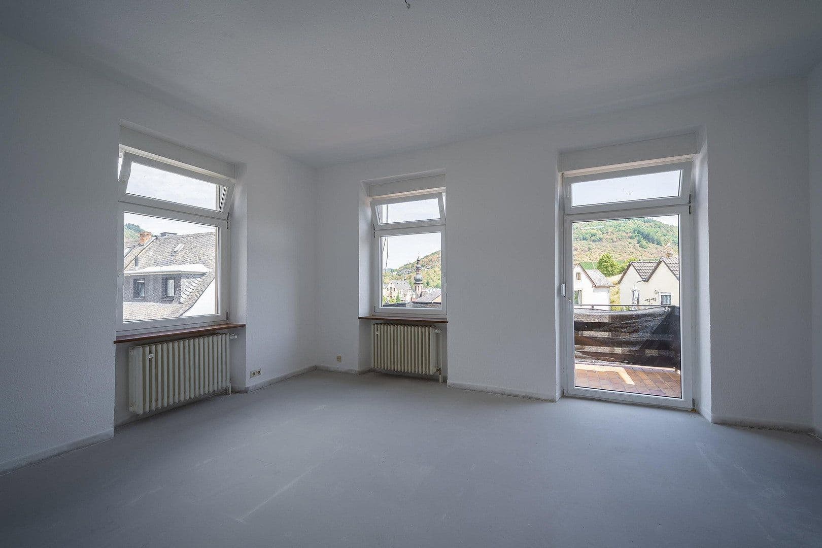 Predaj domu 262 m², pozemok 376 m², In der Märtschelt 8, Cochem, Porýnie-Falcko Predaj domu 262 m², pozemok 376 m², In der Märtschelt 8, Cochem, Porýnie-Falcko