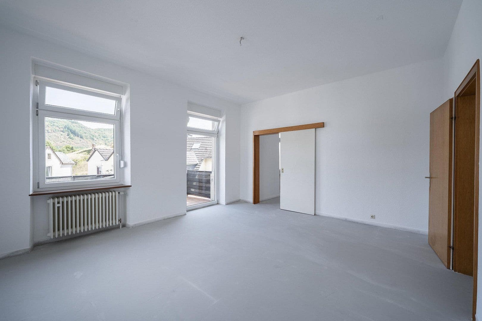 Predaj domu 262 m², pozemok 376 m², In der Märtschelt 8, Cochem, Porýnie-Falcko Predaj domu 262 m², pozemok 376 m², In der Märtschelt 8, Cochem, Porýnie-Falcko