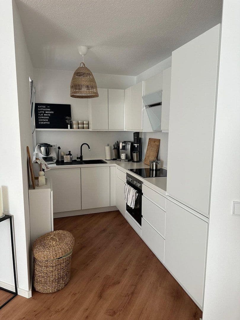 Prenájom bytu 3-izbový 78 m², Flörsheim, Hesensko Prenájom bytu 3-izbový 78 m², Flörsheim, Hesensko