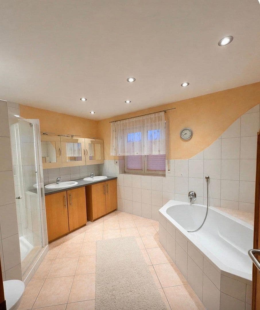Predaj domu 134 m², pozemok 515 m², Argenbühl, Bádensko-Wurttembersko Predaj domu 134 m², pozemok 515 m², Argenbühl, Bádensko-Wurttembersko