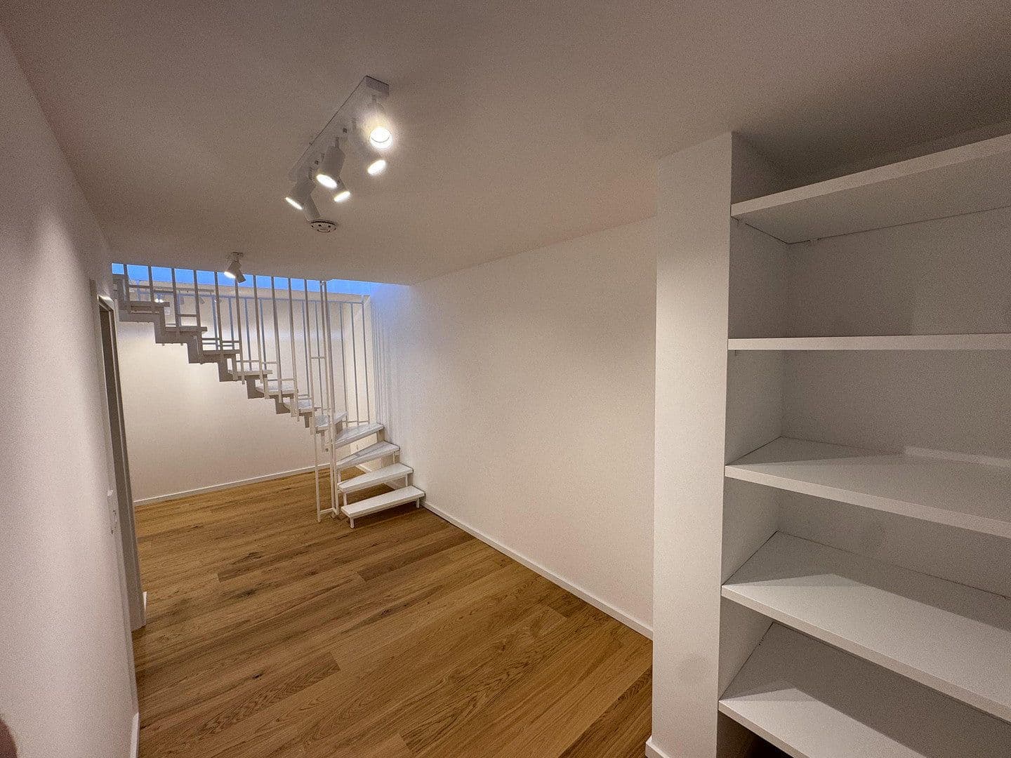 Predaj bytu 2-izbový 64 m², Hamburg, Hamburg Predaj bytu 2-izbový 64 m², Hamburg, Hamburg