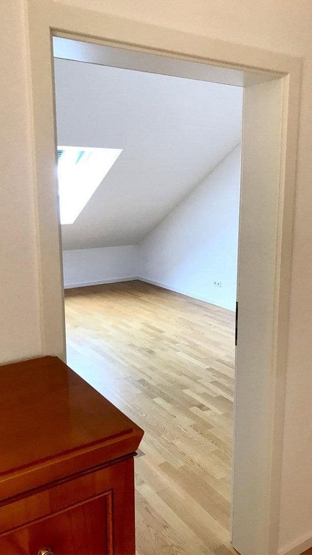 Predaj bytu 2-izbový 88 m², München, Bavorsko Predaj bytu 2-izbový 88 m², München, Bavorsko