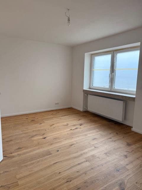Prenájom bytu 4-izbový 175 m², Bad Wörishofen, Bavorsko Prenájom bytu 4-izbový 175 m², Bad Wörishofen, Bavorsko
