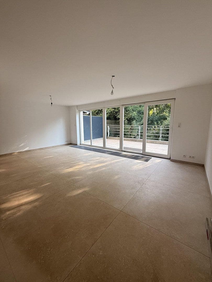 Prenájom bytu 4-izbový 175 m², Bad Wörishofen, Bavorsko Prenájom bytu 4-izbový 175 m², Bad Wörishofen, Bavorsko