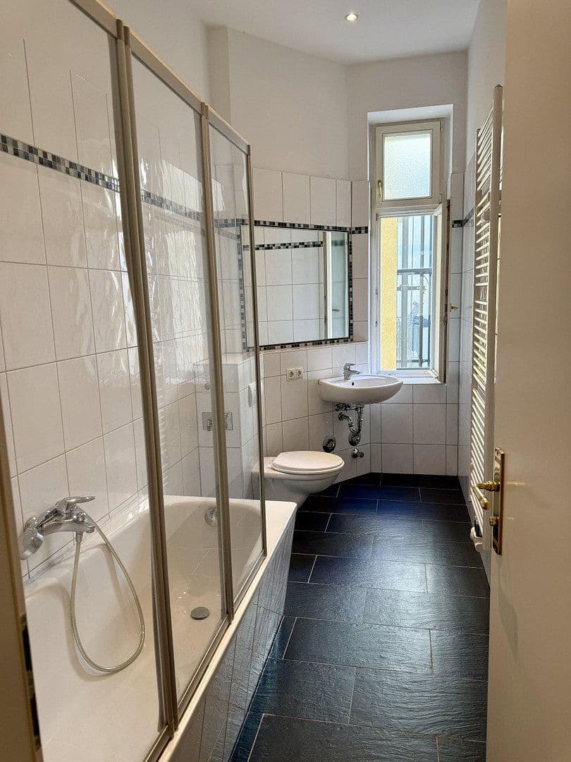 Predaj bytu 2-izbový 89 m², Dunckerstr. 8a, Berlin, Berlín Predaj bytu 2-izbový 89 m², Dunckerstr. 8a, Berlin, Berlín