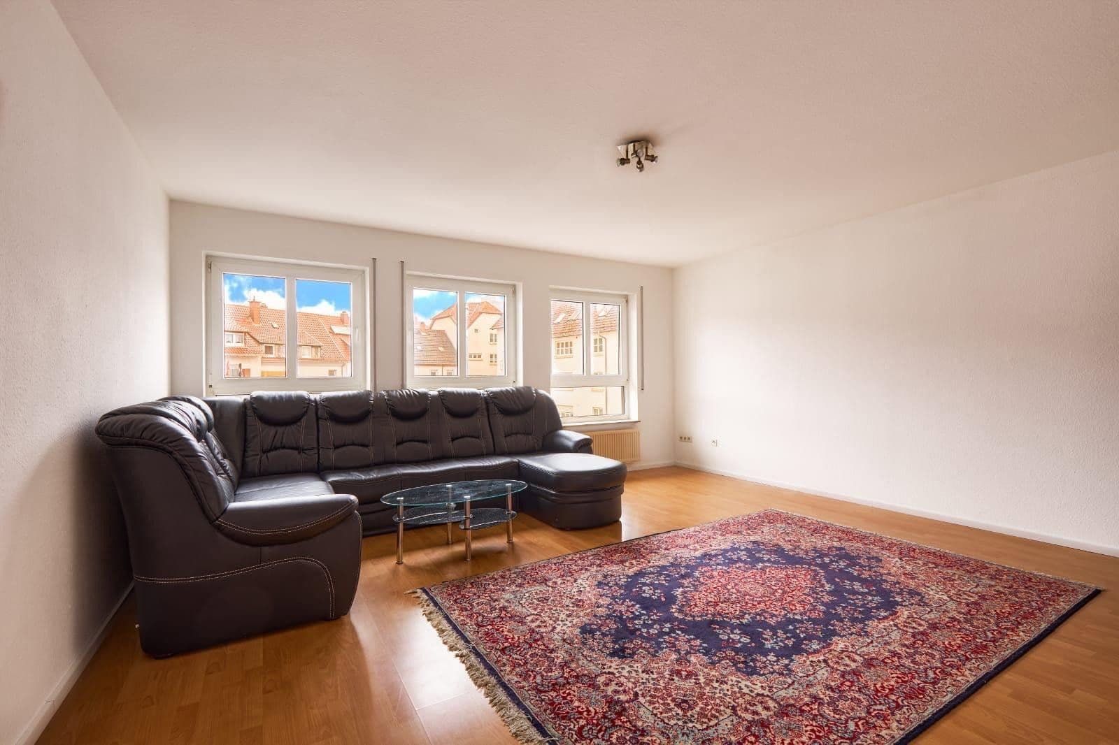 Prenájom bytu 3-izbový 95 m², Werkstättestraße 5, Kaiserslautern, Porýnie-Falcko Prenájom bytu 3-izbový 95 m², Werkstättestraße 5, Kaiserslautern, Porýnie-Falcko